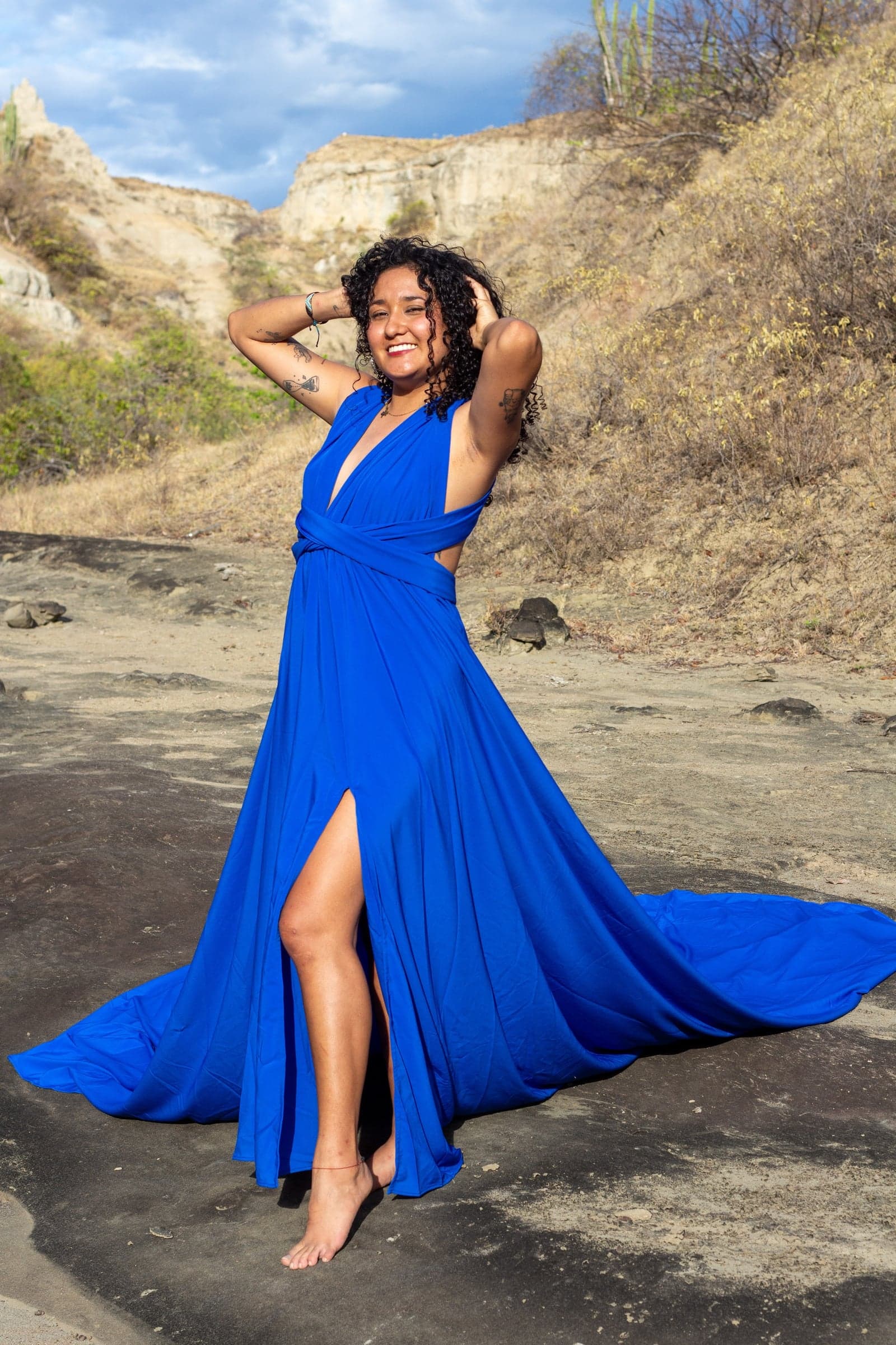 Vestido Cola Imperial en azul rey